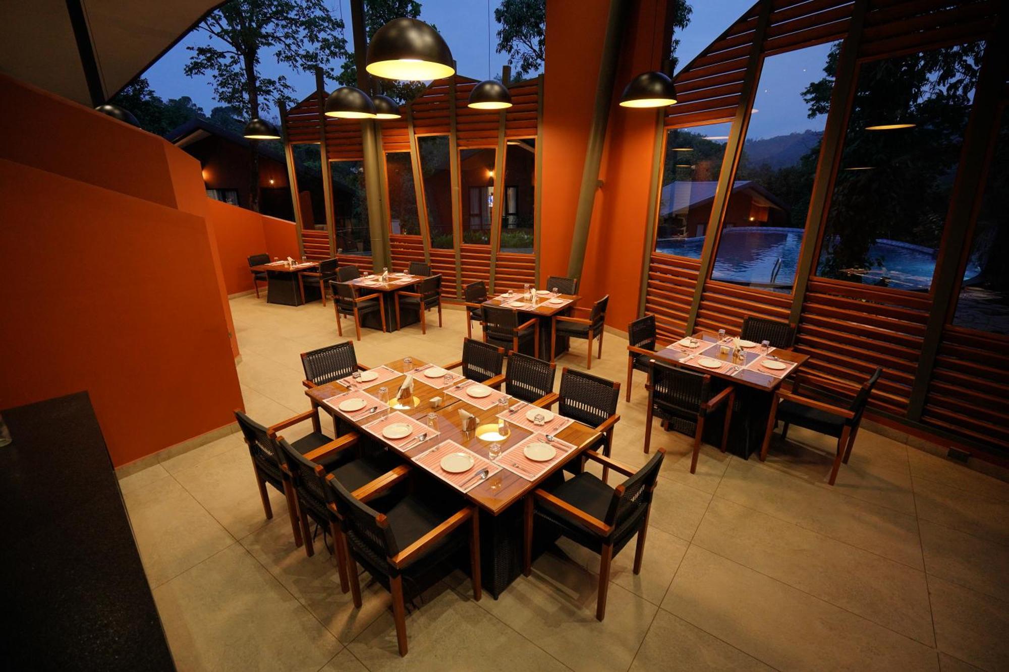 Vyna Hillock Resort And Spa ビサーリー エクステリア 写真