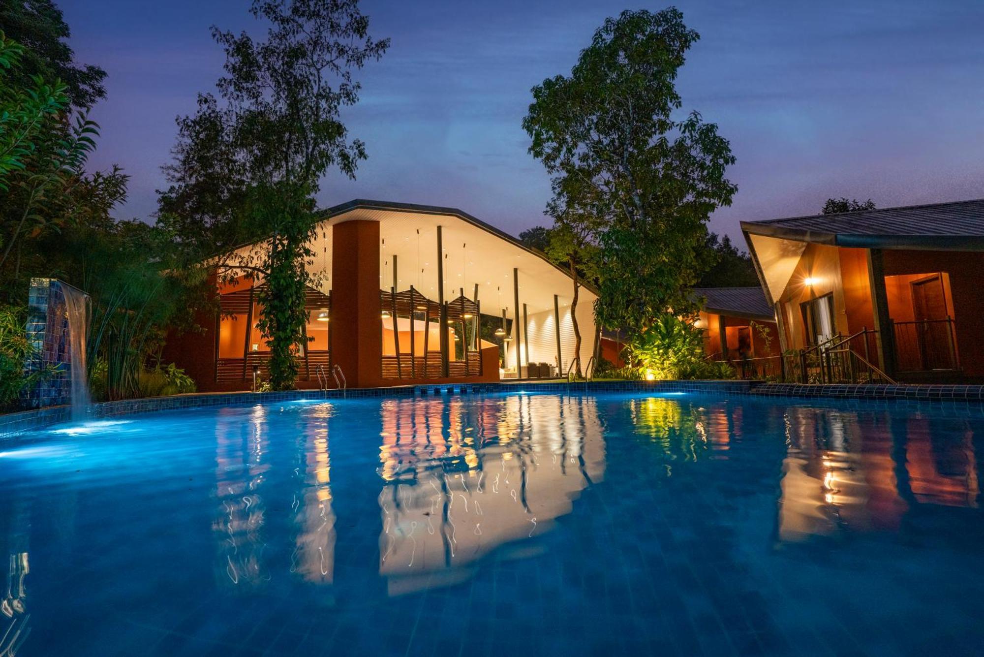 Vyna Hillock Resort And Spa ビサーリー エクステリア 写真