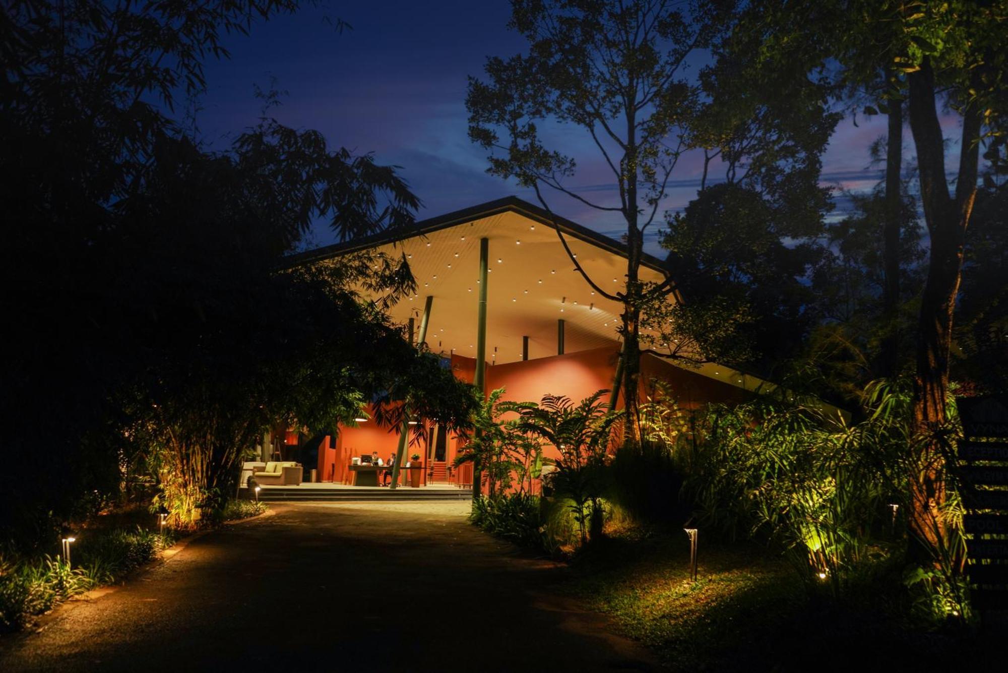 Vyna Hillock Resort And Spa ビサーリー エクステリア 写真