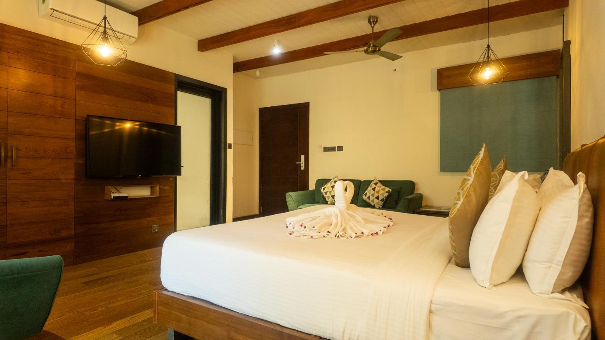 Vyna Hillock Resort And Spa ビサーリー エクステリア 写真